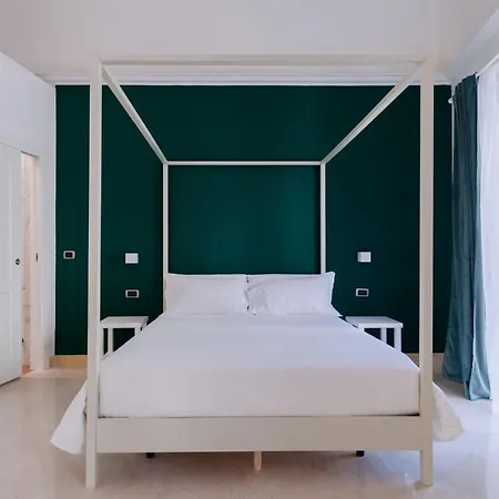 Plaza 4* Pompeji